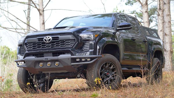 Fab Fours TB24-03-1 Hybrid Front Non-Winch Bumper with no guard
