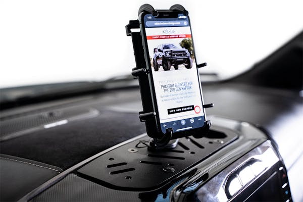 Addictive Desert Designs AC6201701NA Digital Device Dash Mount