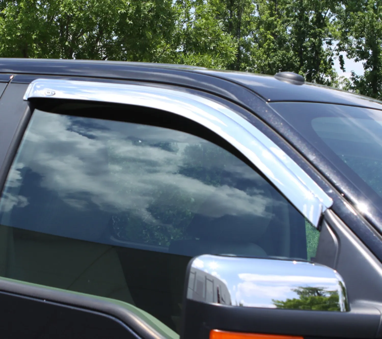 AVS 682805 Ventvisor Deflector; Chrome; Outside Mount; 2 pc.