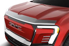 AVS 622228 Low Profile Aeroskin Chrome