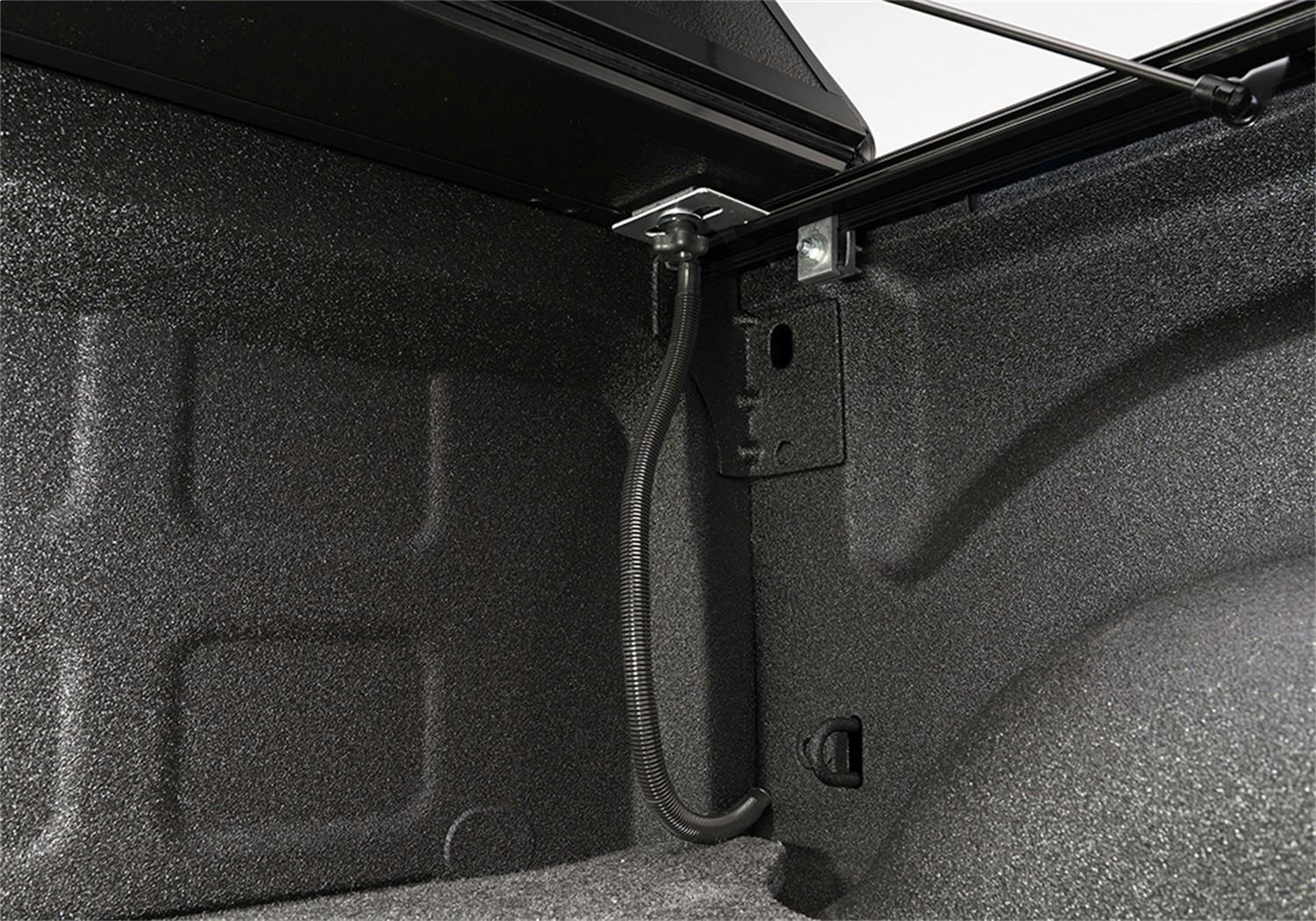 ジュンジュン BakFlip G2 Hard Folding Tonneau Cover 226223 | RealTruck