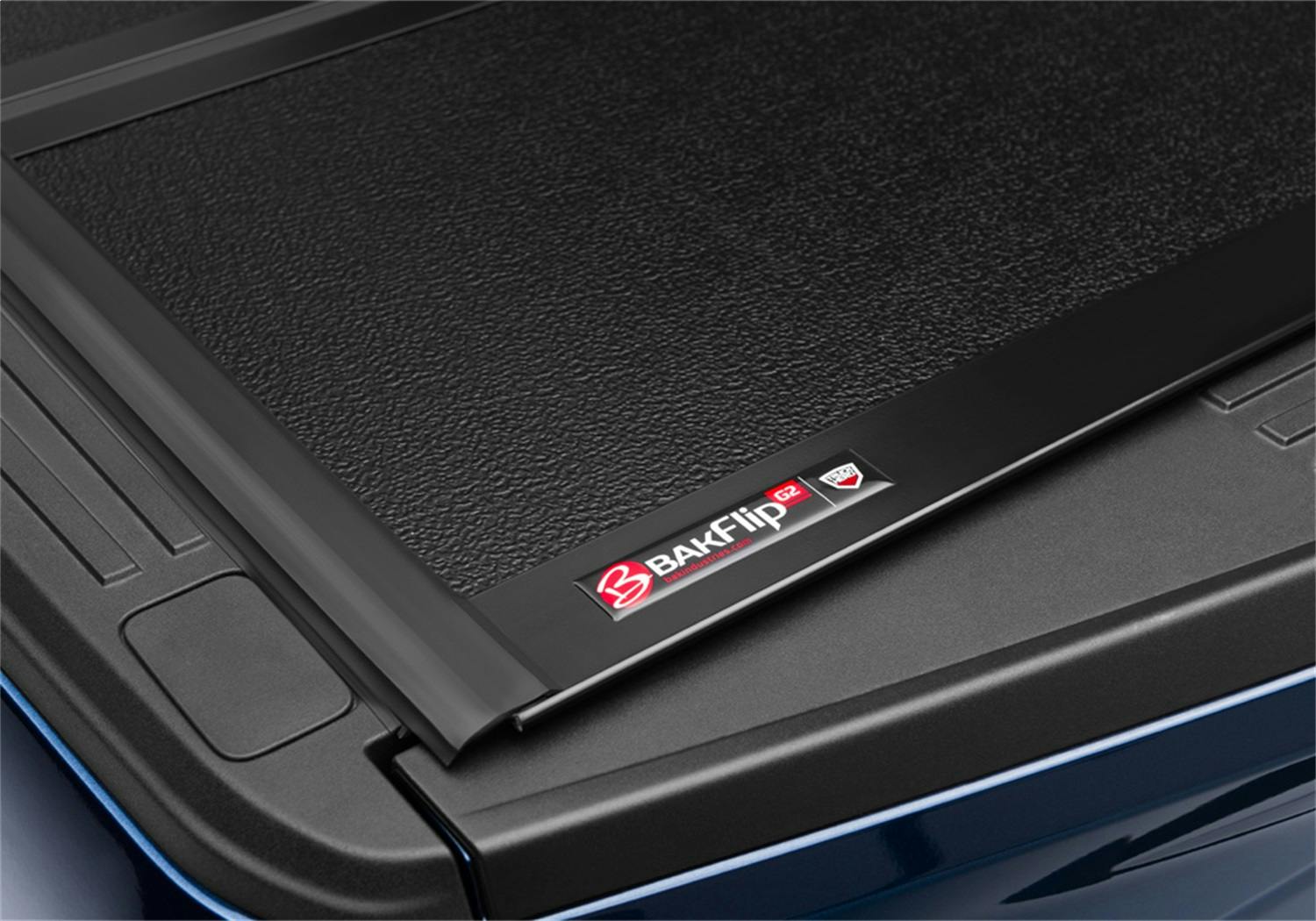 DUNLOP - pepe BakFlip G2 Hard Folding Tonneau Cover 226327 | RealTruck