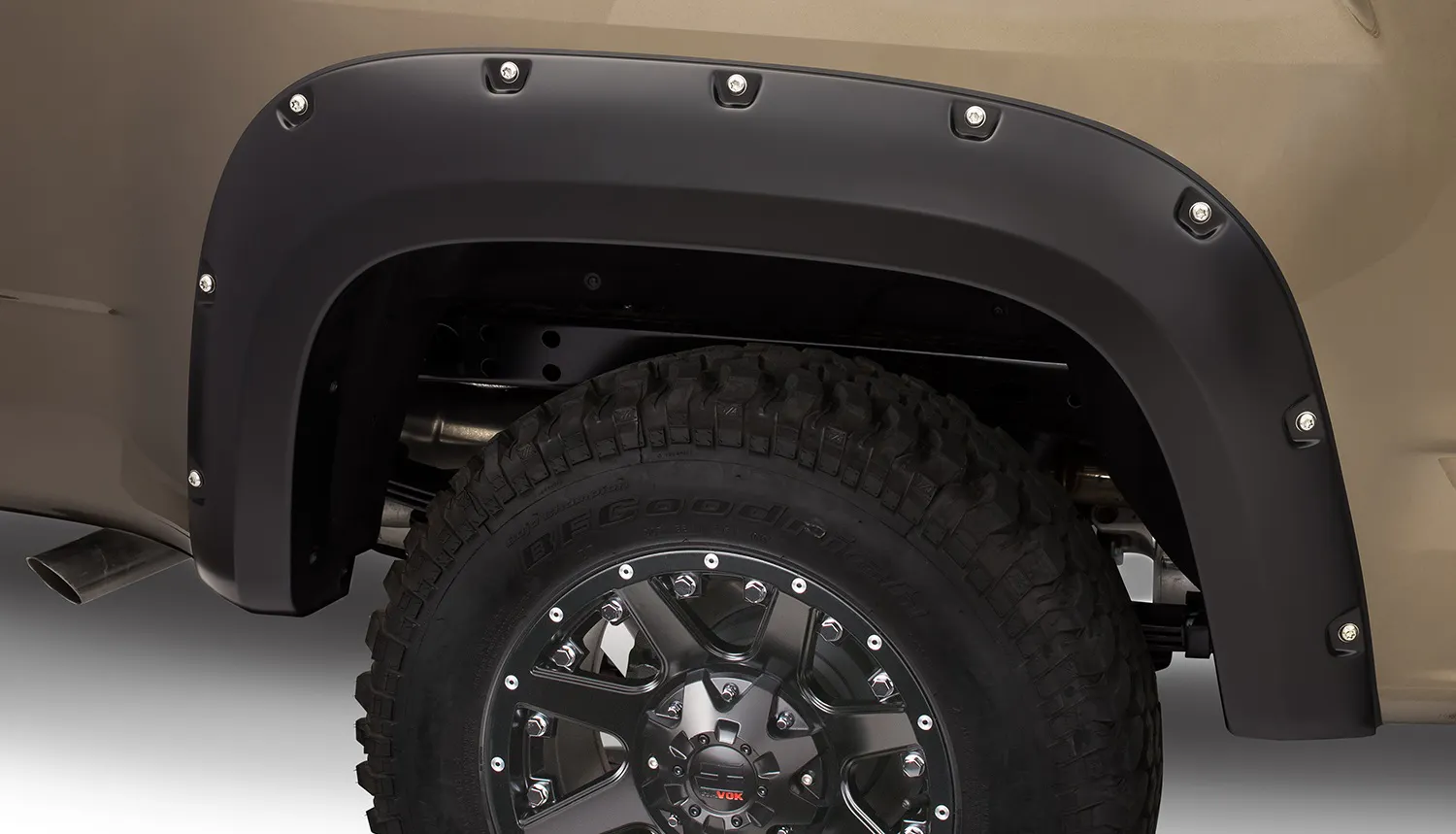 https://aw1.imgix.net/2/bushwacker/40142-02_v01_20160119.jpg