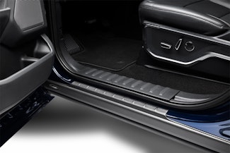 Bushwacker 14130 Truck Trail Armor Rocker Panel