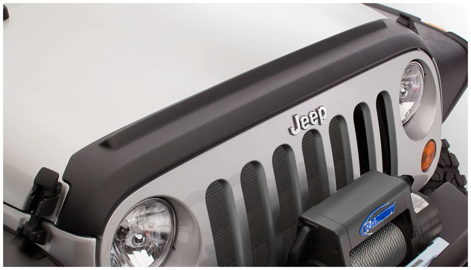 https://aw1.imgix.net/2/bushwacker/TAHoodProtectorfor2007-2018JeepWranglerJK.jpg