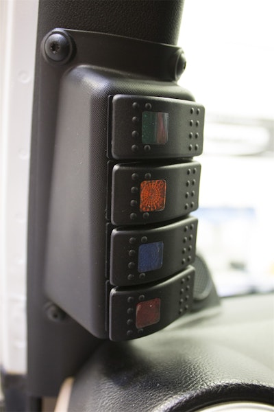 Daystar KJ71056BK A-Pillar Rocker Switch Pod (Switches Included)