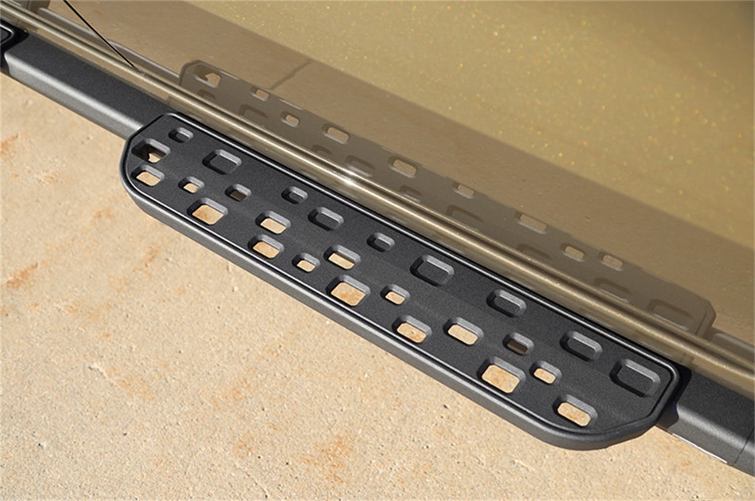 Dee Zee DZ66421 Apex Series Side Steps