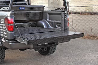 Dee Zee DZ4103B Black-Tread Full Tailgate Protector Dee Zee DZ4103B Black-Tread Full Tailgate Protector