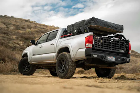 DV8 Offroad RRUN-02