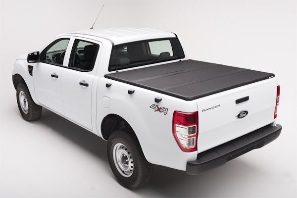 Extang 83995 Solid Fold 2 0 Tonneau Cover