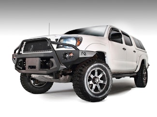 Fab Fours TT05-B1552-1 Premium Winch Bumper with Pre-runner Guard