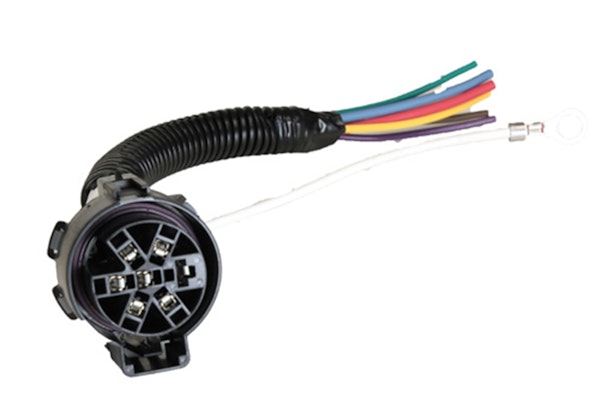 Hopkins Towing 47214 4 Flat to 7 Blade Connector
