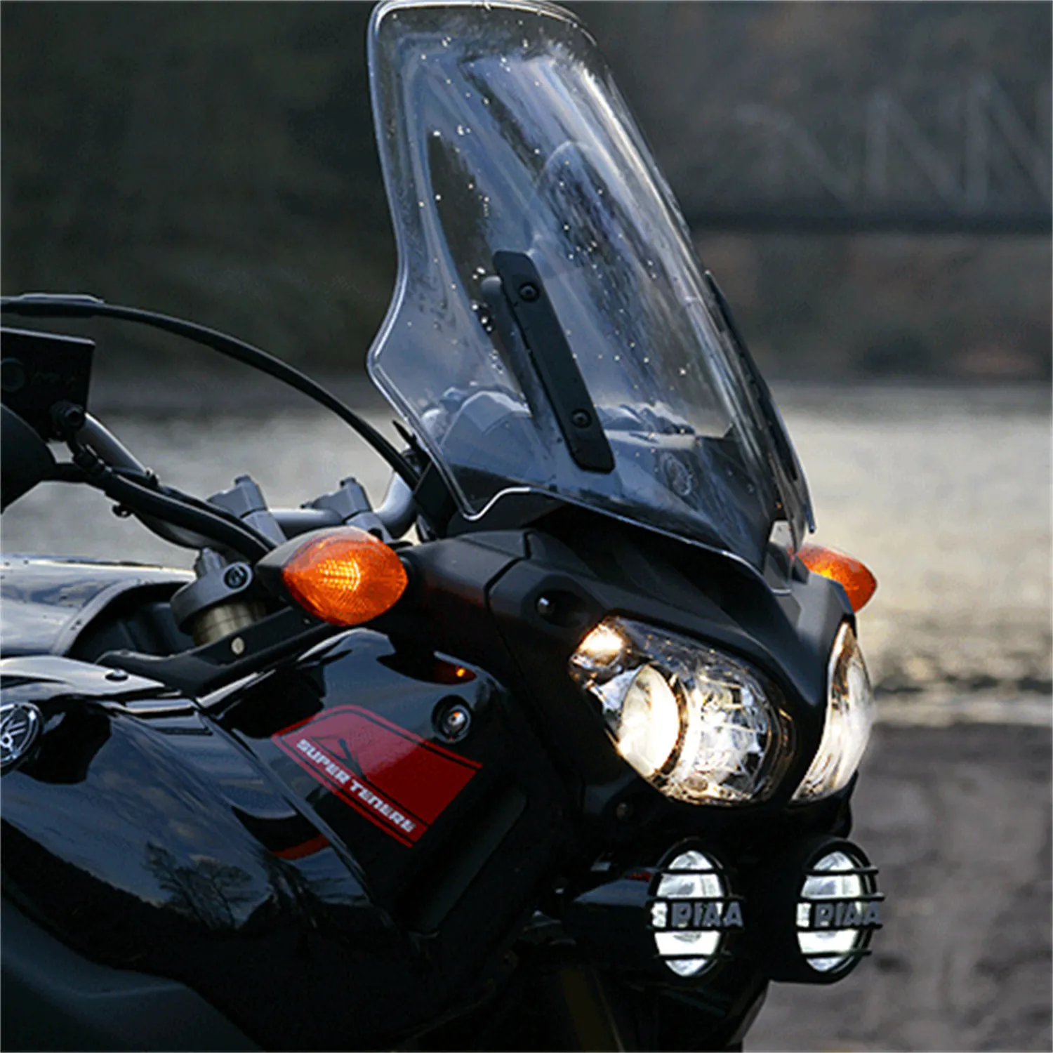 https://aw1.imgix.net/2/piaa/77302_tenere_lr.jpg