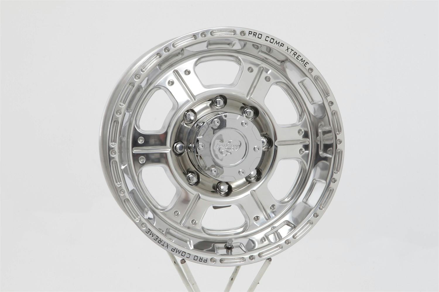 PC_1089_8Lug_16in_10.jpg?auto=