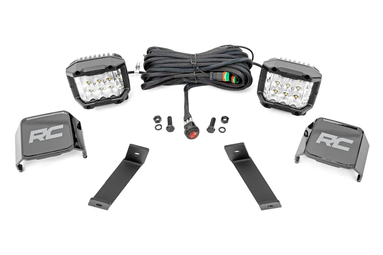 https://aw1.imgix.net/2/rough-country/14-21_jeep_cherokee_kl_ditch_light_and_3in_osram-70082.jpg
