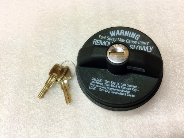 TITAN Fuel Tanks 9901750 Locking Fuel Cap