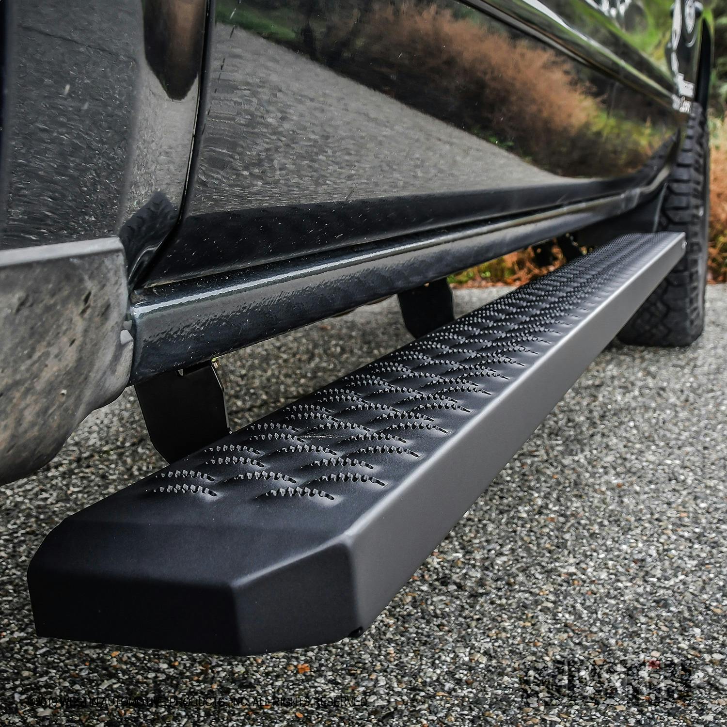 フォレストロック Westin Automotive 27-74755 Grate Steps Running Boards
