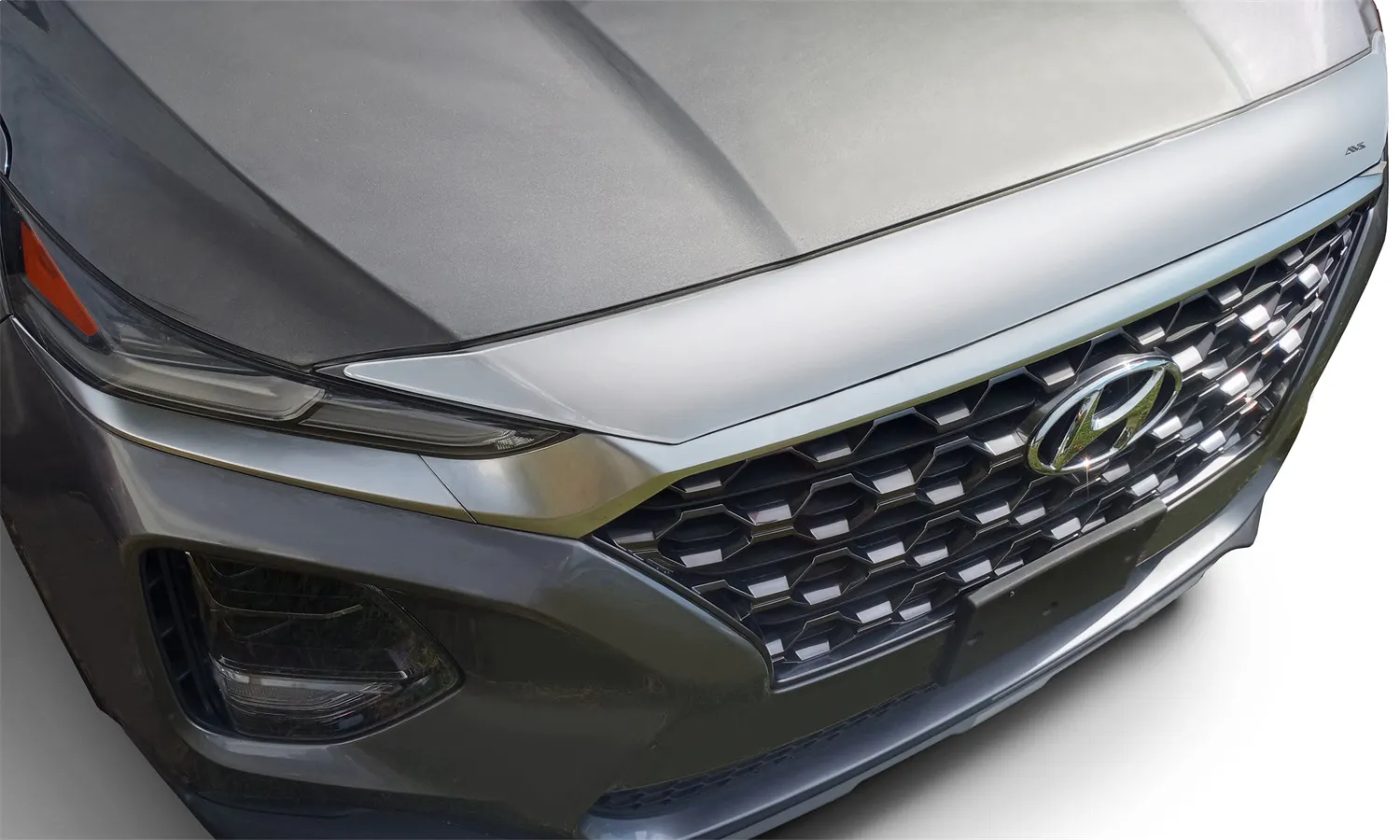 https://aw1.imgix.net/3/avs-auto-ventshade/avs_aeroskin_chrome_hyundai_sonota_620087.jpg