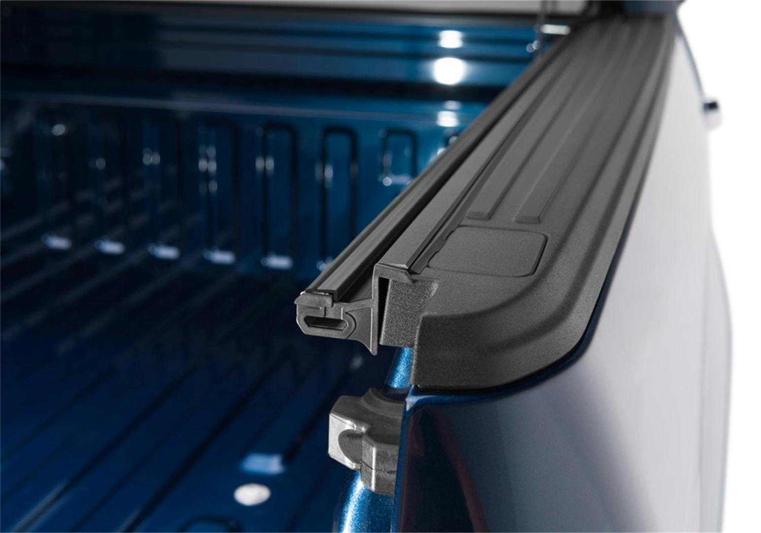 BAK Industries 226339 BAKFlip G2 21-26 F150 5'7