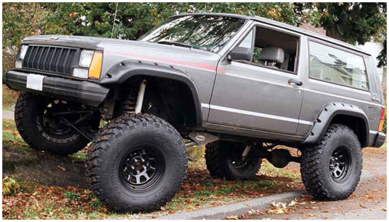 Bushwacker 10912-07 Fender Flares Cutout Style 4Pc