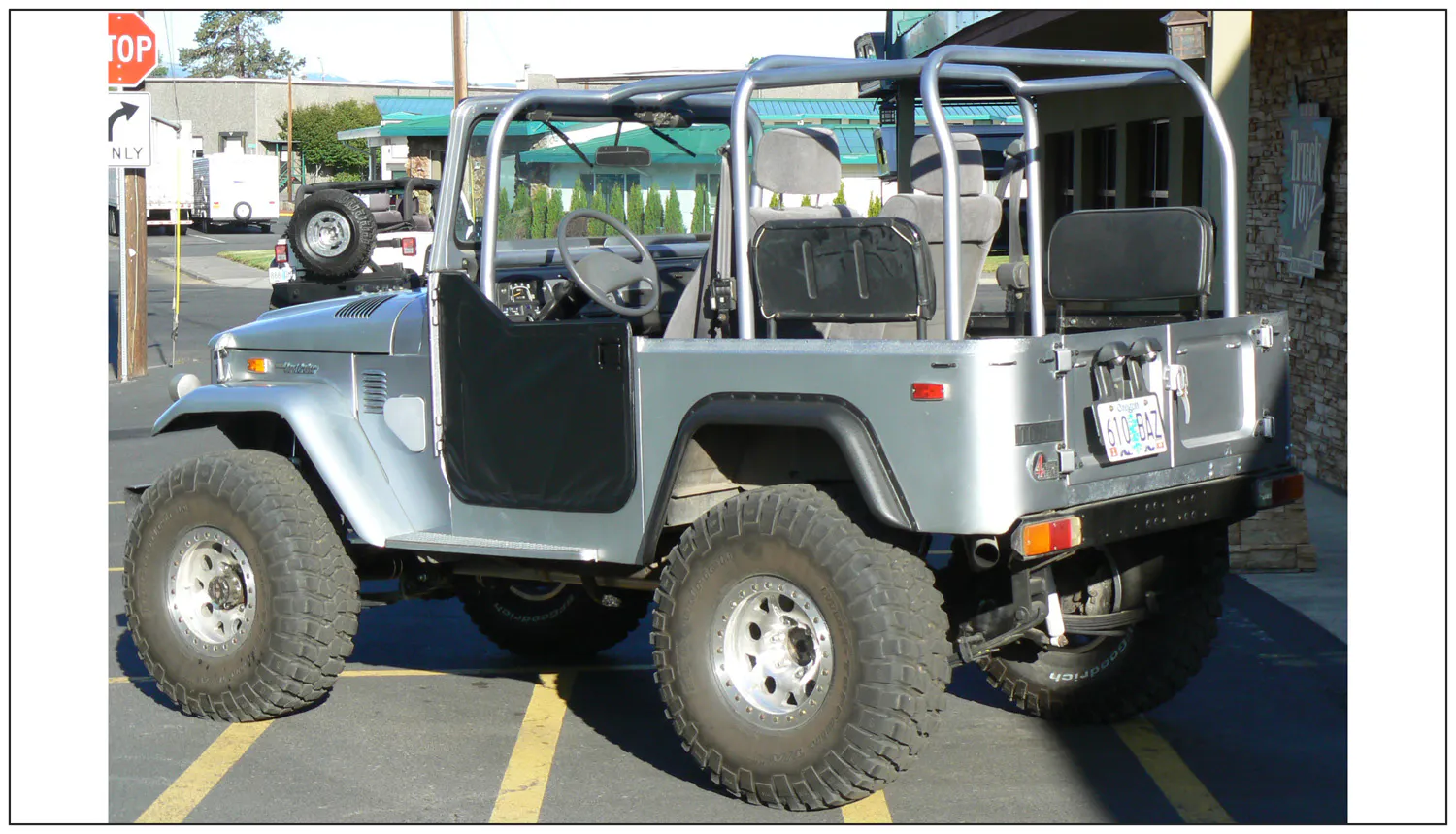 https://aw1.imgix.net/3/bushwacker/30002-07_v1_20110615.jpg
