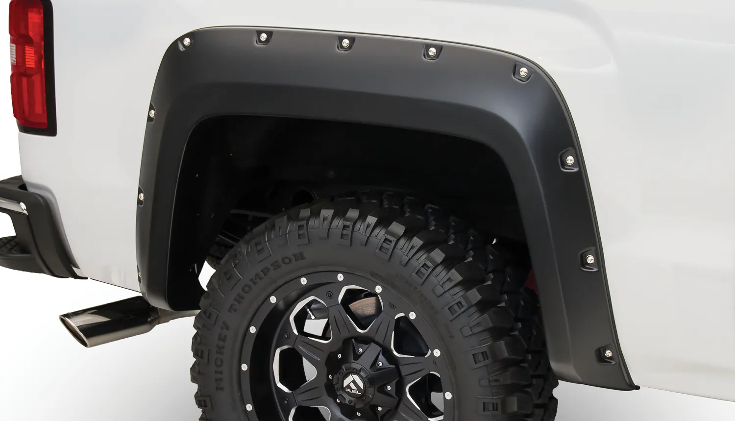https://aw1.imgix.net/3/bushwacker/40122-02_v1_20131231.jpg