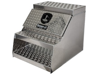 Buyers Products Company 1705182 24X28X24 Inch Heavy Duty Diamond Tread Aluminum Step Box