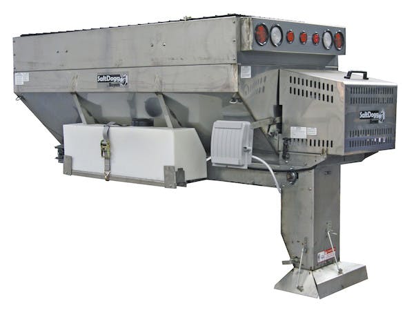 Buyers Products Company LS7 12 Vdc Pre-Wet Kit With One 30-Gallon Poly V-Box Mount Reservoirs