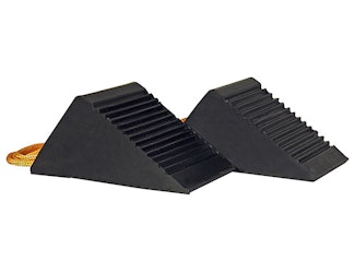 Buyers Products Company WC35225 Mini Rubber Wheel Chock Set 3X5X2.25 Inch With 3 Foot Rope