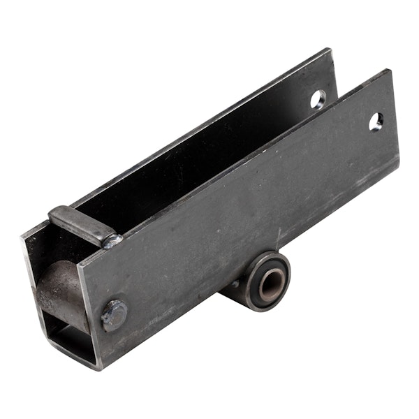 CURT 182257 Tandem / Triple Trailer Axle Equalizer - 2-1/2" Spring Width, 42-1/4" Axle Space