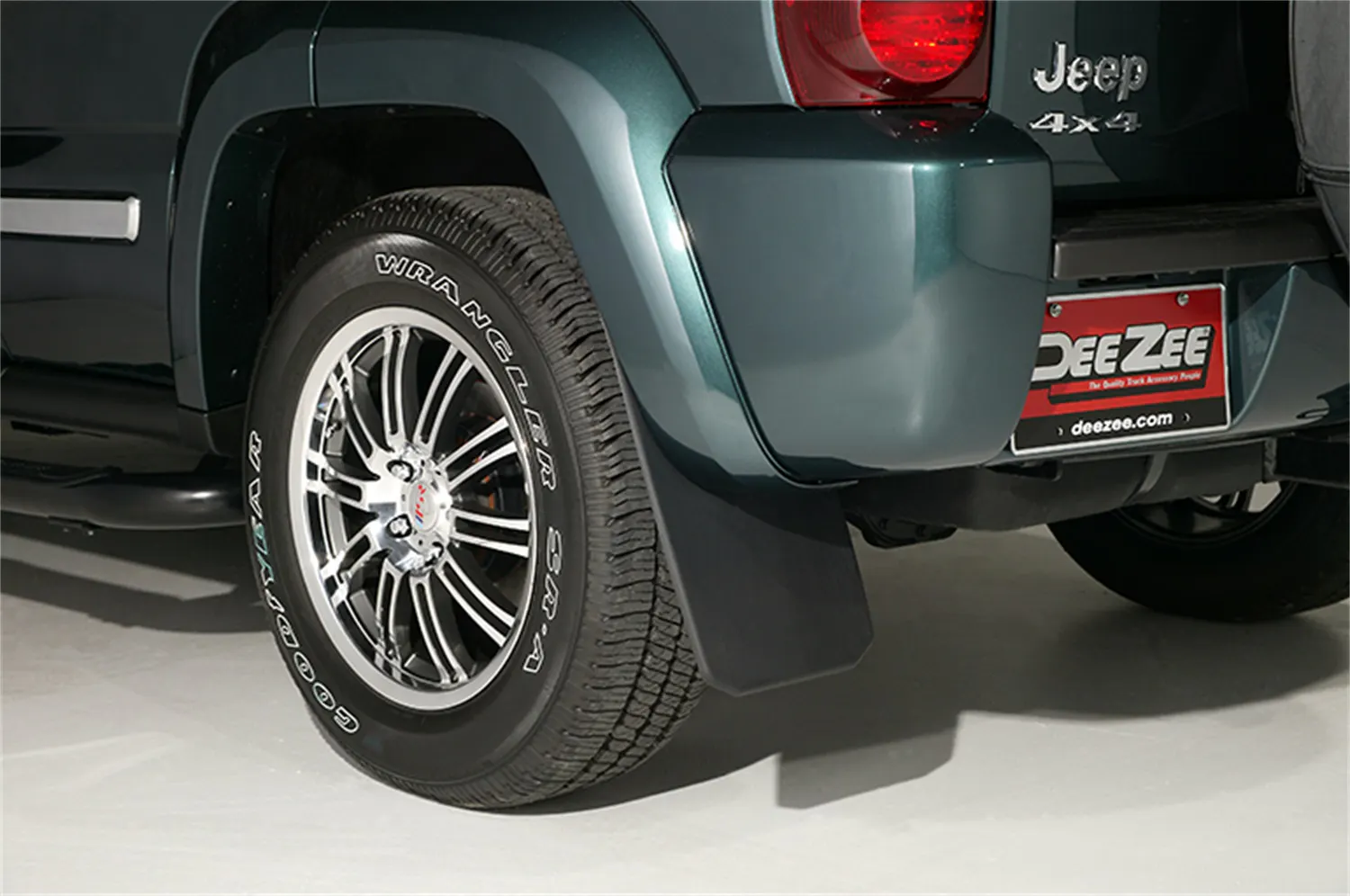 Dee Zee DZ17939 Black Composite Rubber Universal Splash Guards