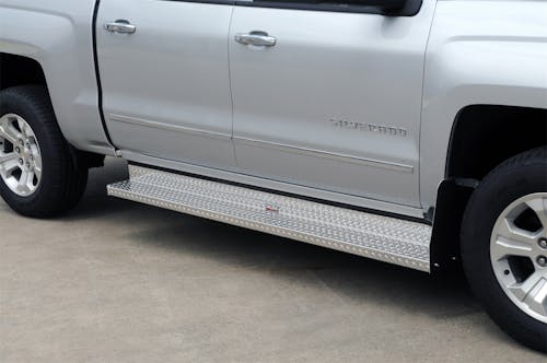 In the Garage™ with Total Truck Centers™: Dee Zee Aluminum Cab Racks 