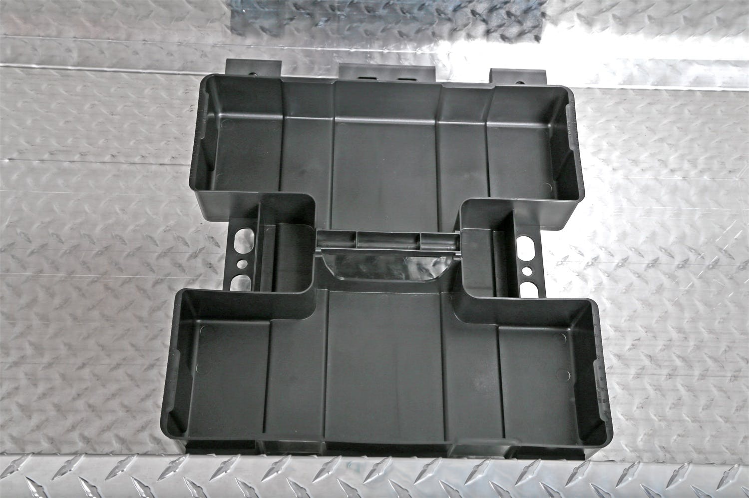 Dee Zee DZ8170 Red Label Single Lid Crossover Tool Box Dee Zee DZ8170 Red Label Single Lid Crossover Tool Box