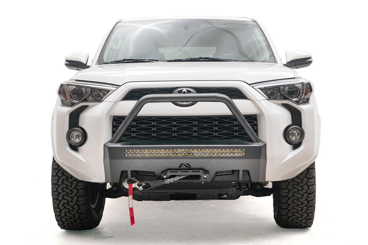 Fab Fours T4R-N4553-B Winch Mount