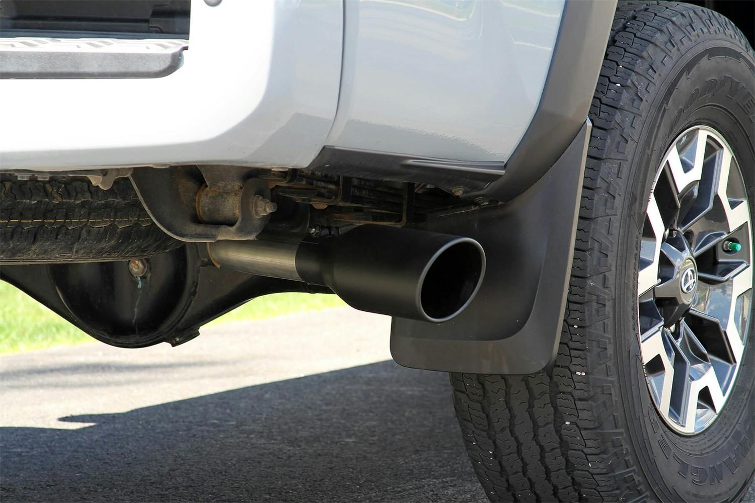 Flowmaster 717944 Flowmaster Flow FX Cat-Back Exhaust System