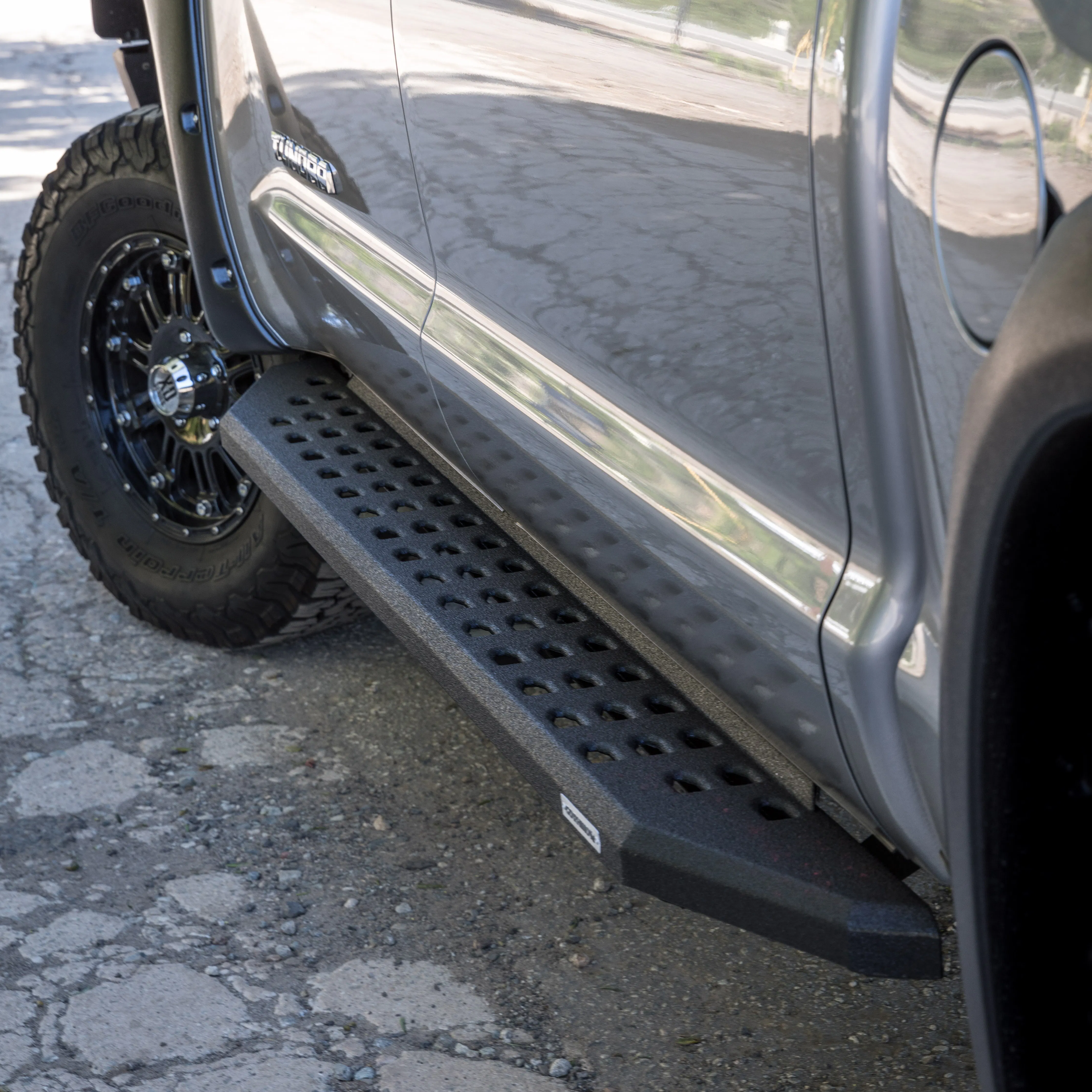 Running Boards Chrome