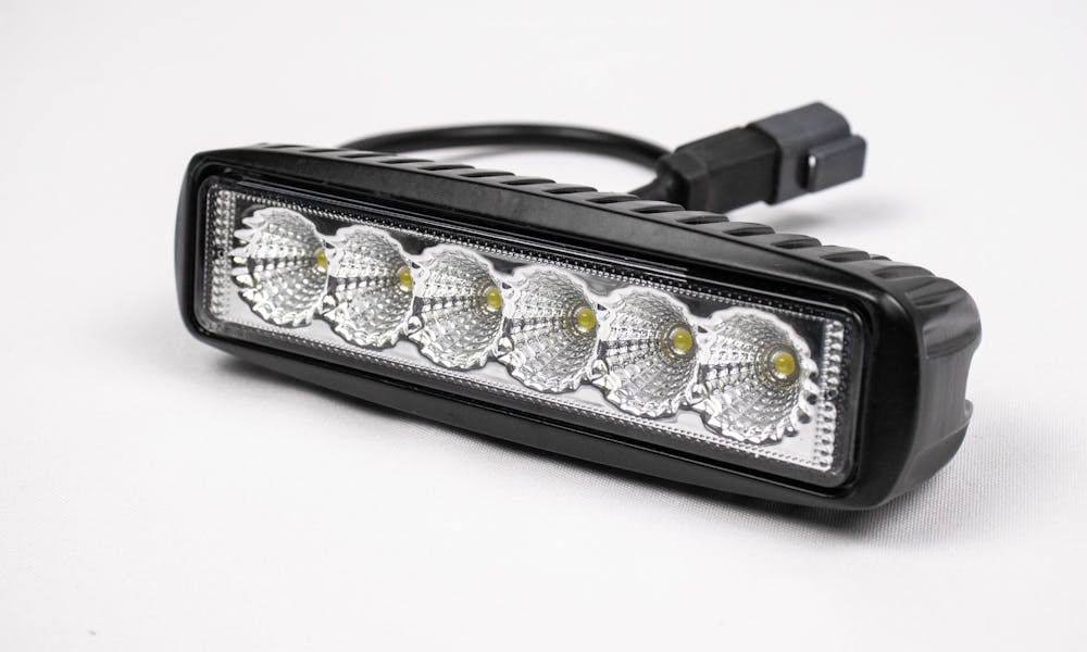 Iconic Accessories 511-1061 6 Single-Row Straight LED Light Bar (90° Flood,  1,620 lm