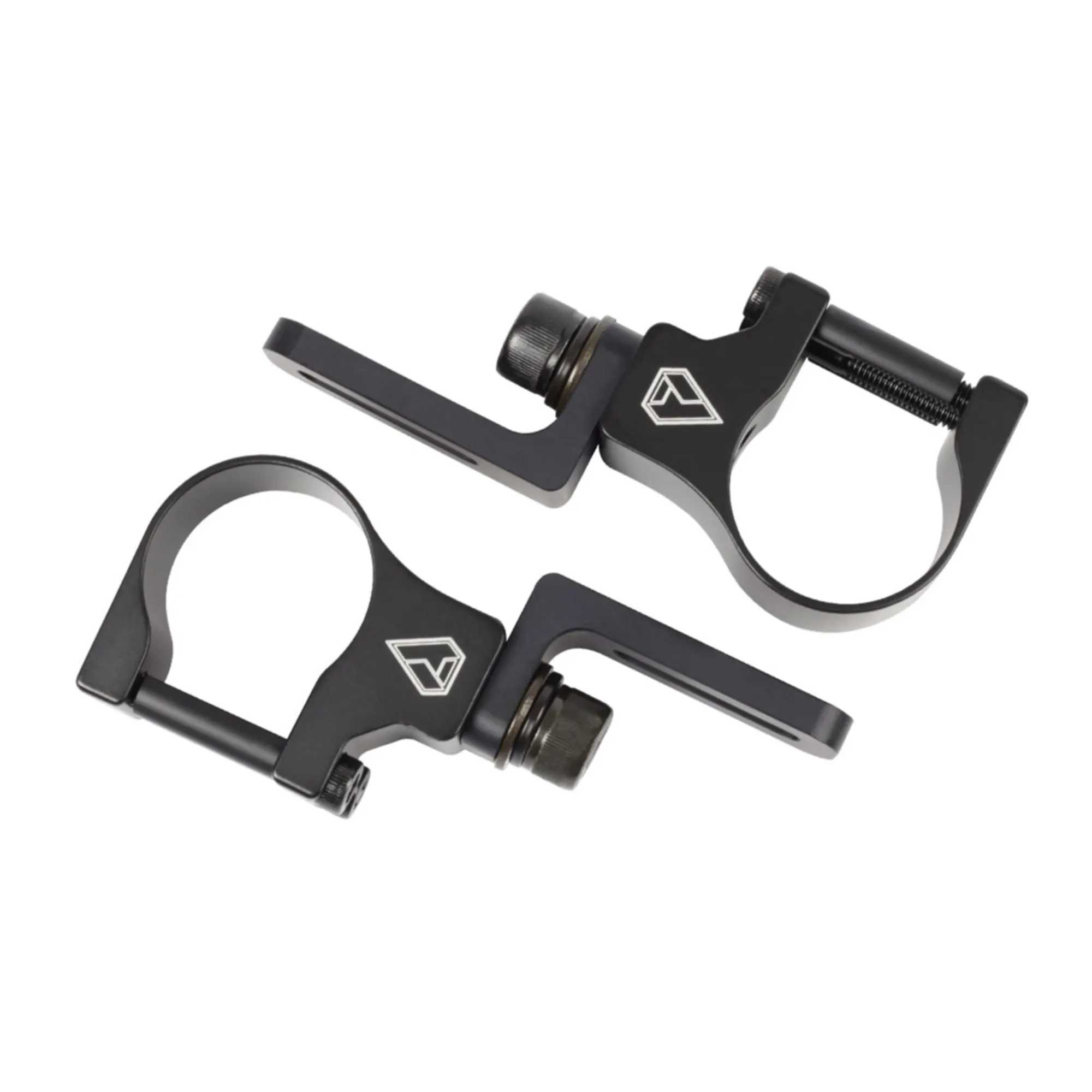 https://aw1.imgix.net/3/kc-hilites/73316_Brackets_Mounts_1.jpg
