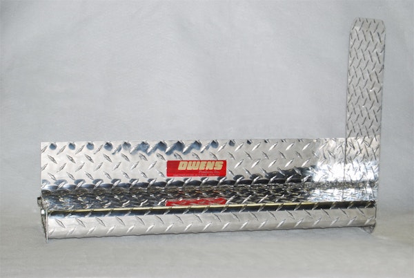 Owens Products OCD8485C-01 ClassicPro Series Diamond 4in. Cab Length Running Boards