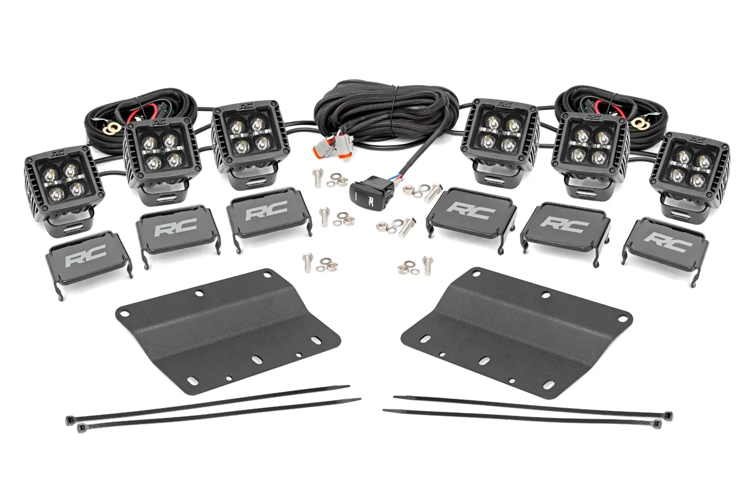 https://aw1.imgix.net/3/rough-country/21-22bronco2inblackwhitedrlfloodtriplecubefoglightbumpermount-510871.jpg