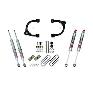 Skyjacker TC530STUM Performance Strut Suspension Lift Kit w/Shock