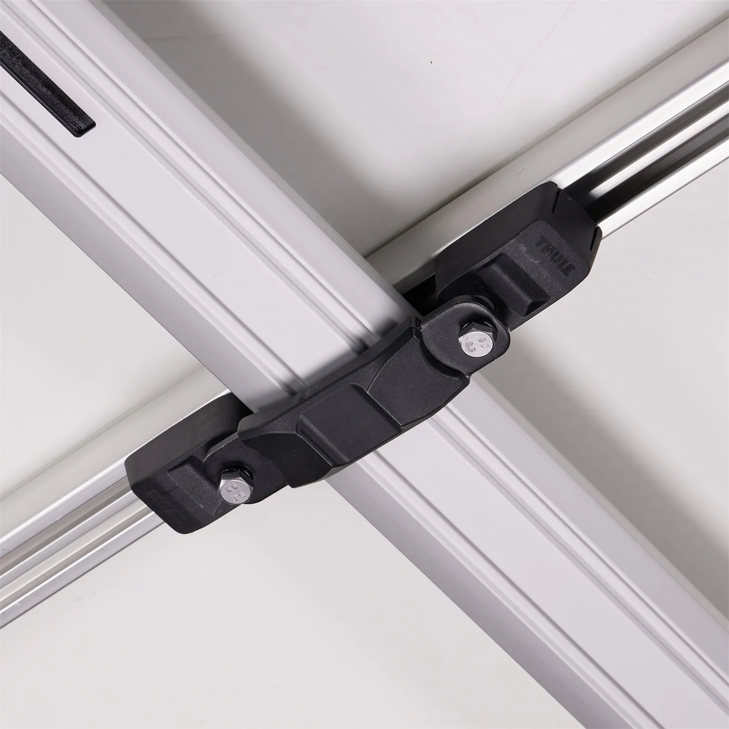 Thule 901886 Thule Foothill Mounting Rails