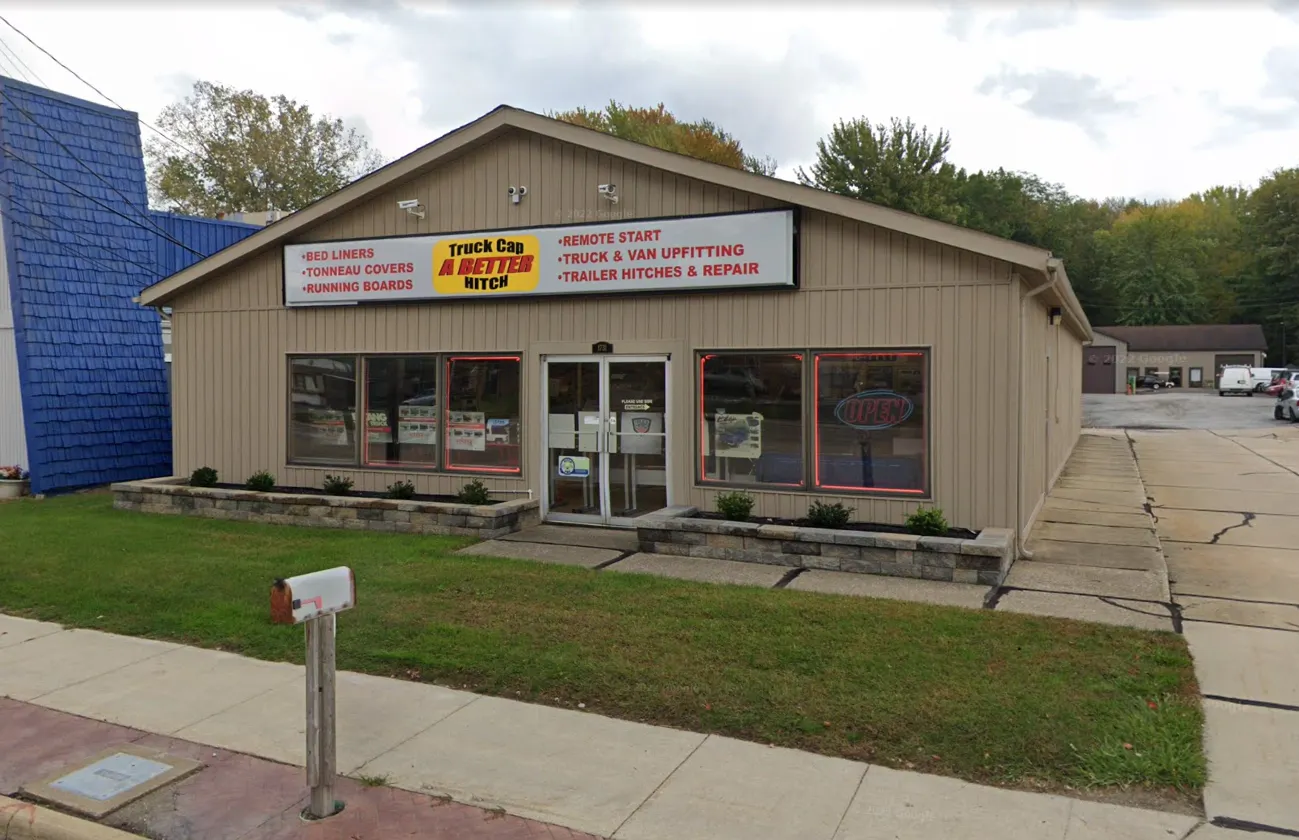 A Better Truck Cap and Hitch Painesville location