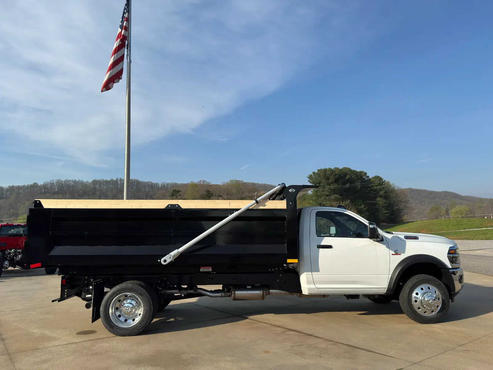 Carolina Custom Products steel dump bed side view for work trucks in Wilmington, North Carolina