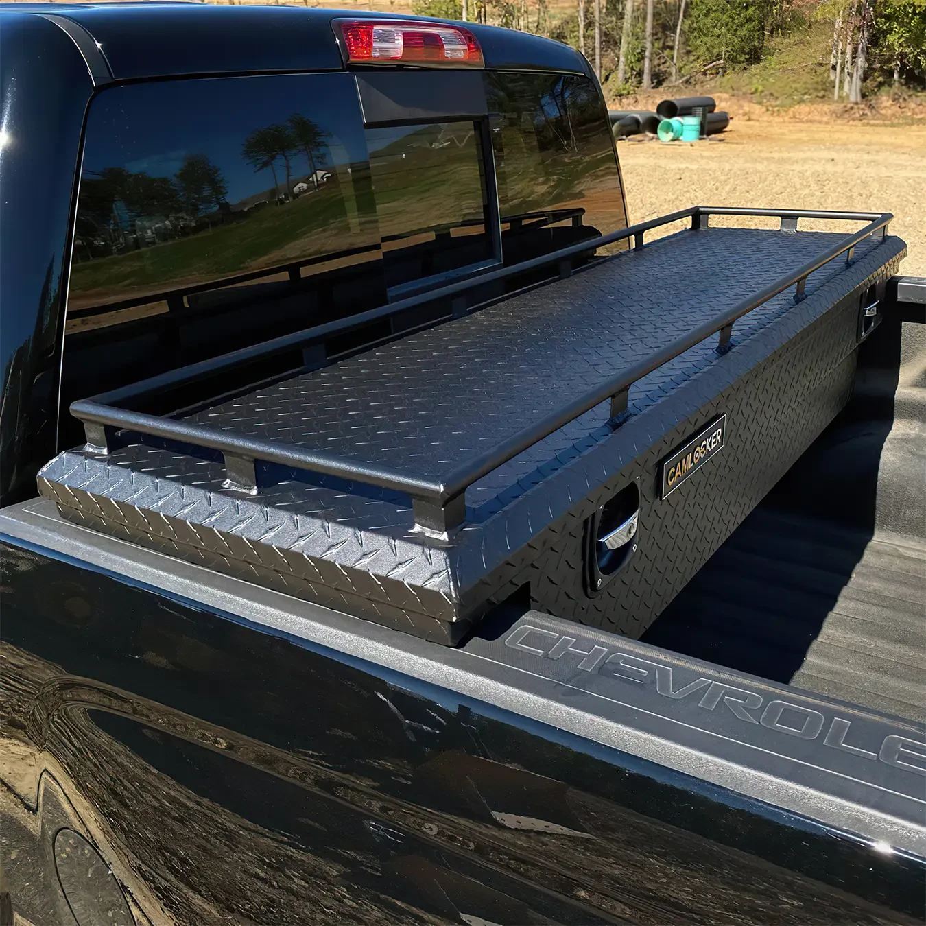 Truck tool storage lockers and commercial fleet storage installation