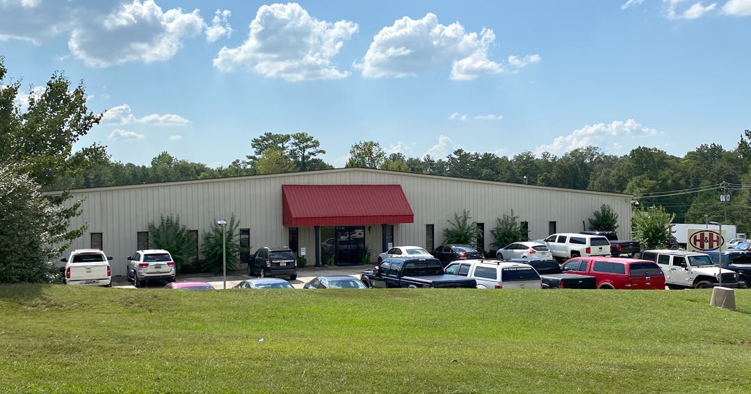 H&H Truck and Outdoor About Us