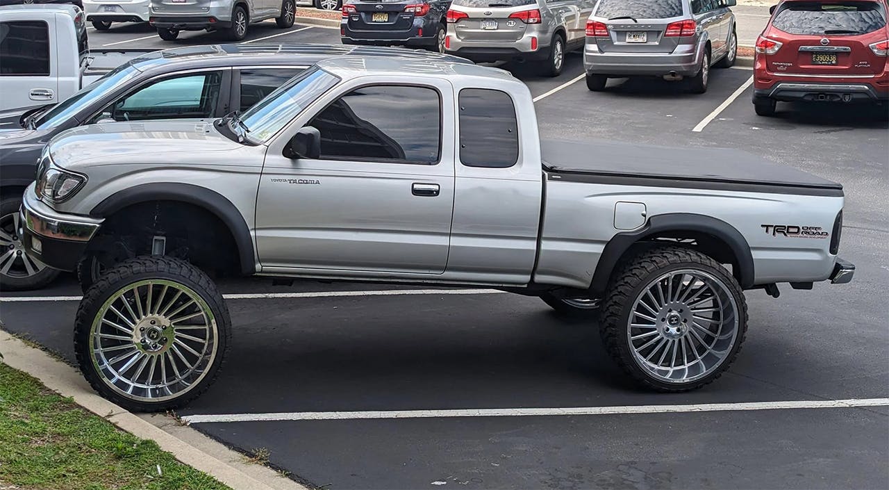 What is a Squatted Truck?