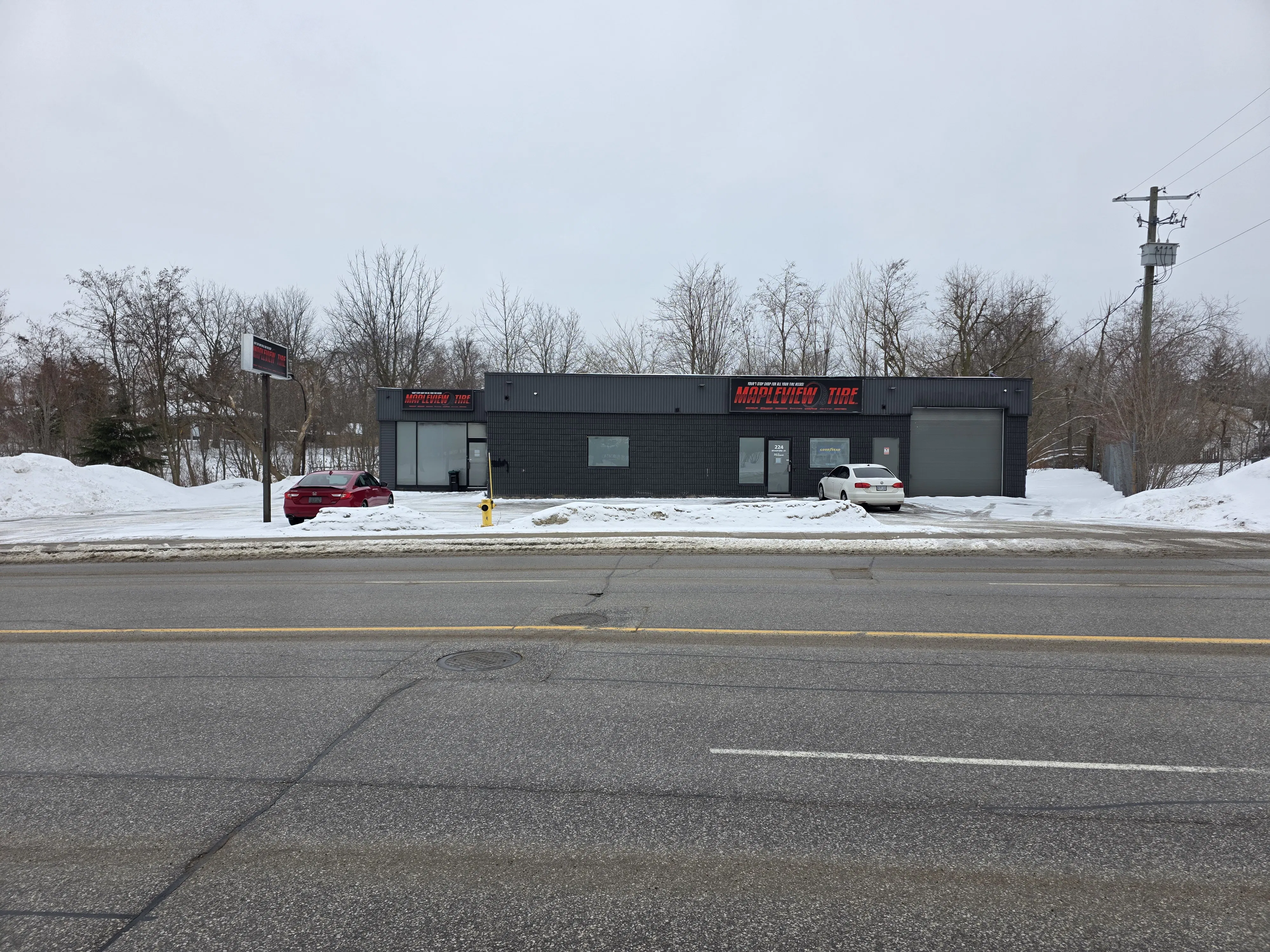 Mapleview Tire image